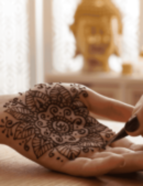 Mehndi Artist